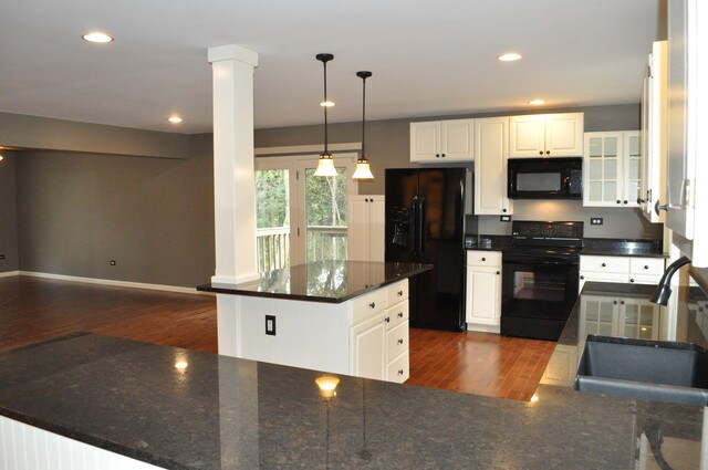 Building Photo - 3966 Blackstone Ave