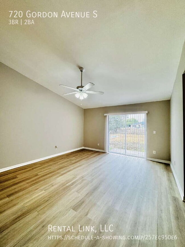 Foto del edificio - 720 Gordon Ave S