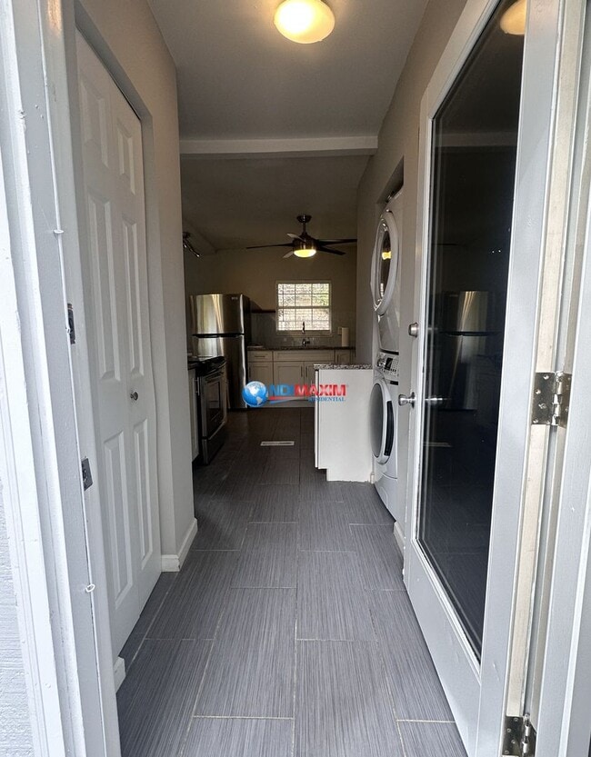 Foto del edificio - Great location newly RENOVATED ranch in Brookhaven