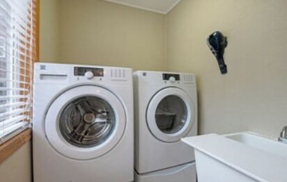 Foto del edificio - 4084 Wilson Beach Rd