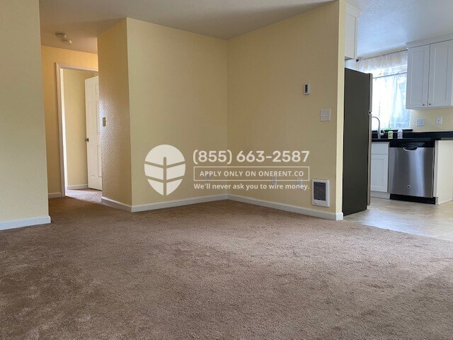 Building Photo - 7611 Ridgewood Dr