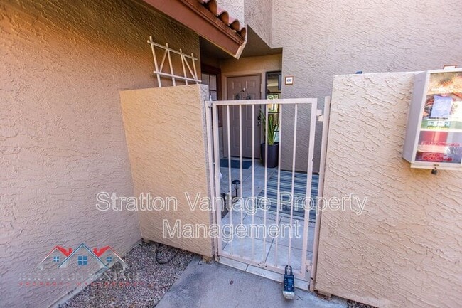 Building Photo - 8700 E Mountain View Rd