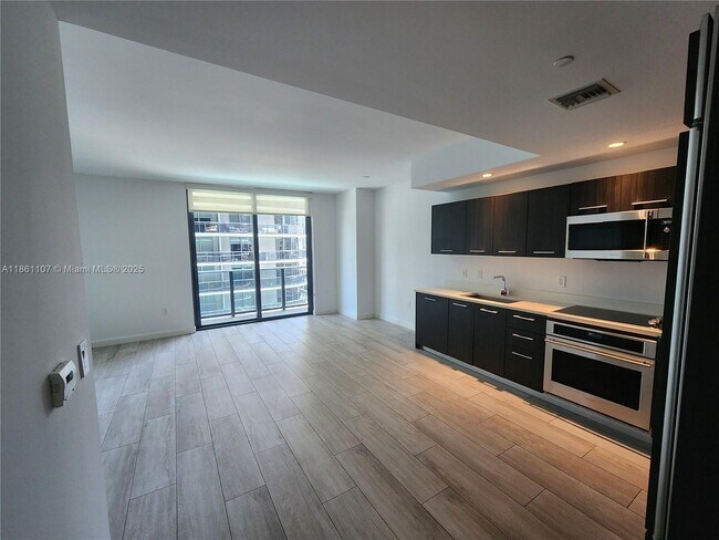 Foto del edificio - 55 SW 9th St
