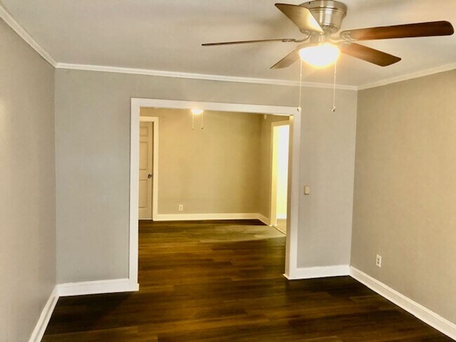 Foto del edificio - NEW PRICE & $300 OFF MOVE IN SPECIAL-CUTE SOUTH BOSSIER HOME-FRESH PAINT-NEW FLOORS-CLEAN