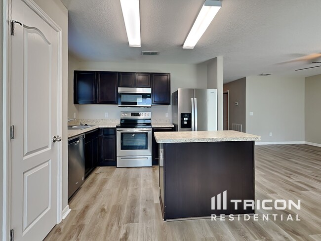 Building Photo - 1608 Fitzgerald Dr