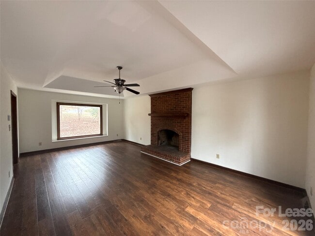 Building Photo - 14301 Hackamore Dr