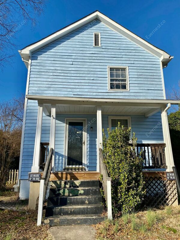Primary Photo - 1003 Burnside St