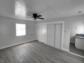 Building Photo - 819 S Palos Verdes St