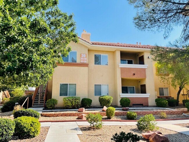 Foto del edificio - 1050 E Cactus Ave
