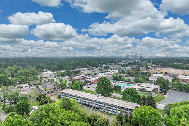 2200 W Cornwallis Dr - 2200 Midtown