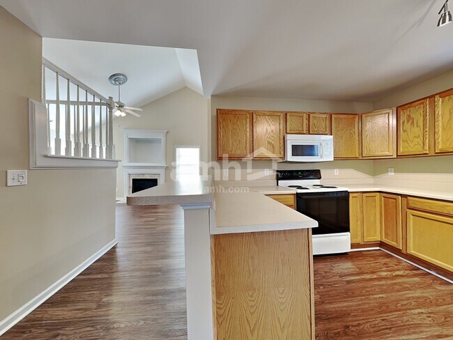 Foto del edificio - 1941 Sterling Hill Dr
