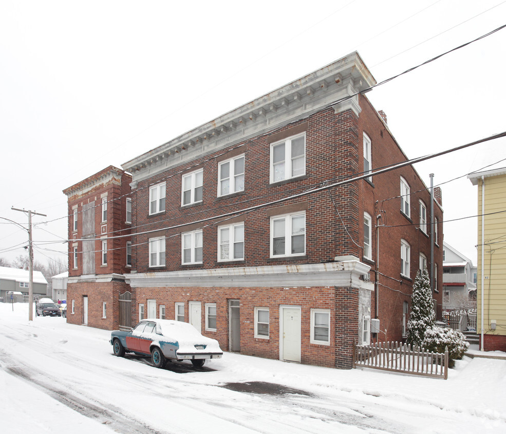 Primary Photo - 86-92 Pleasant St