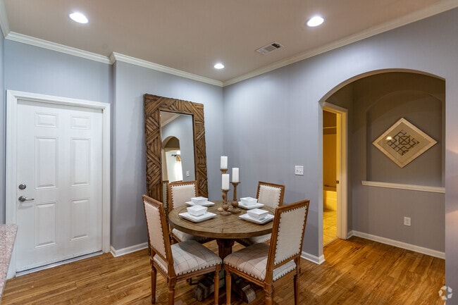 2BR, 2BA - B1SRG - 1225SF - Vintage Crossing Apartments