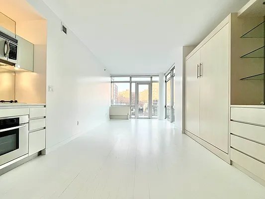 Foto del edificio - 425 E 13th St