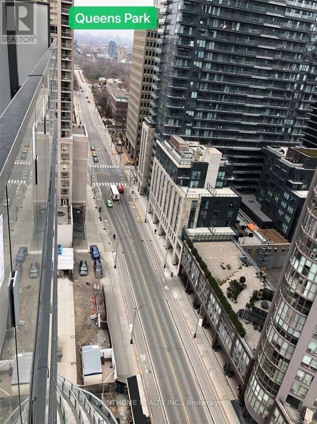 Photo principale - 11-1611 Wellesley St W