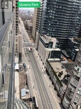 Building Photo - 11-1611 Wellesley St W