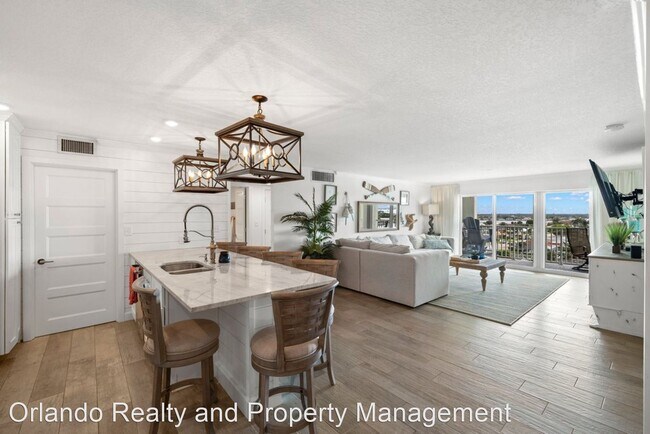 Foto del edificio - 3 br, 2 bath House - 420 64th Ave., #804