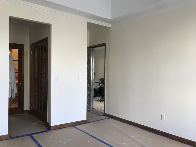 Building Photo - 163 Noll St