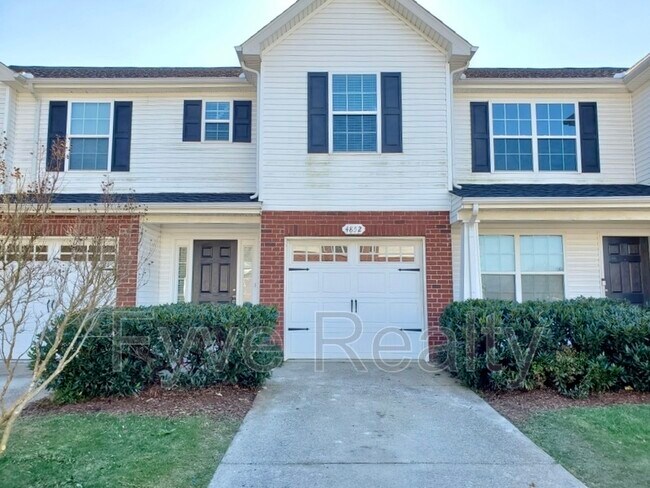 Building Photo - 4852 Laura Jeanne Blvd