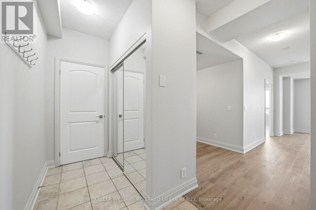 Building Photo - 1070 Sheppard Ave W