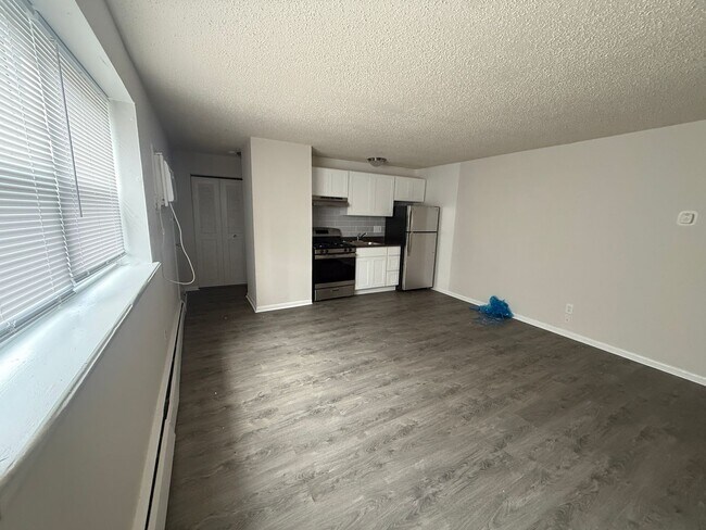 Interior Photo - Colonial Point Apartments