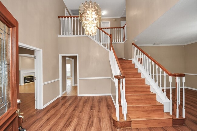 Foto del edificio - 6227 Paddle Wheel Dr