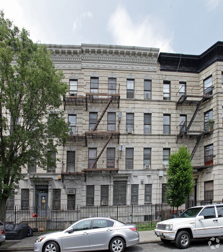 Primary Photo - 747-763 Macdonough St