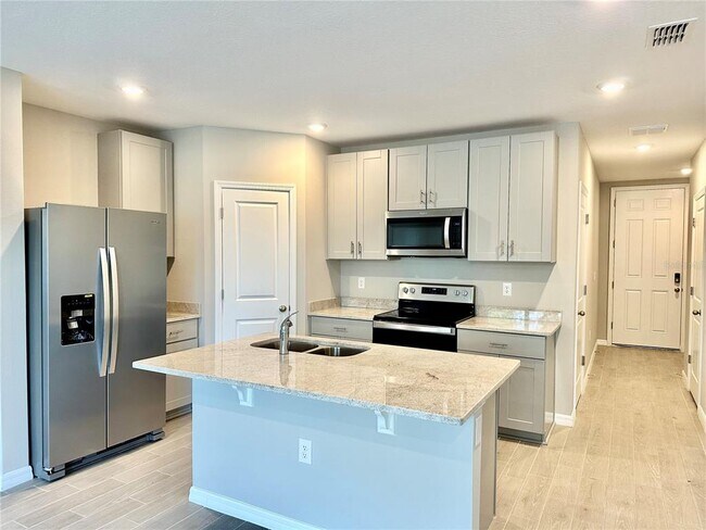 Foto del edificio - 5868 Ocean Isle Dr