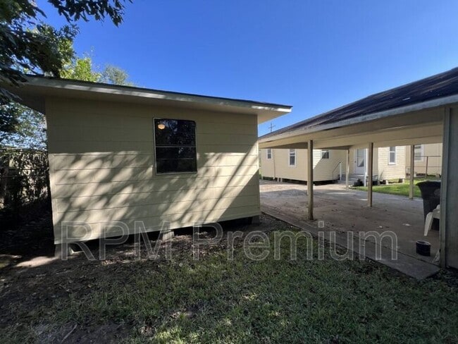 Foto del edificio - 13363 Sunshine Rd