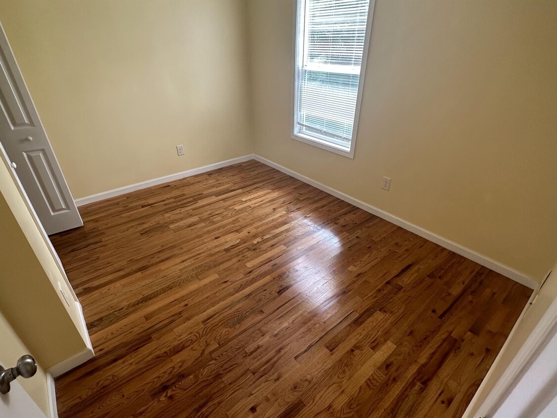 Foto principal - 316 Virginia Ave