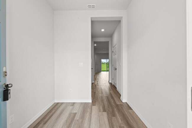 Foto del edificio - 12869 SW Forli Wy