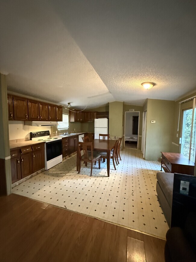 Foto del edificio - 252 Little Pond Ln