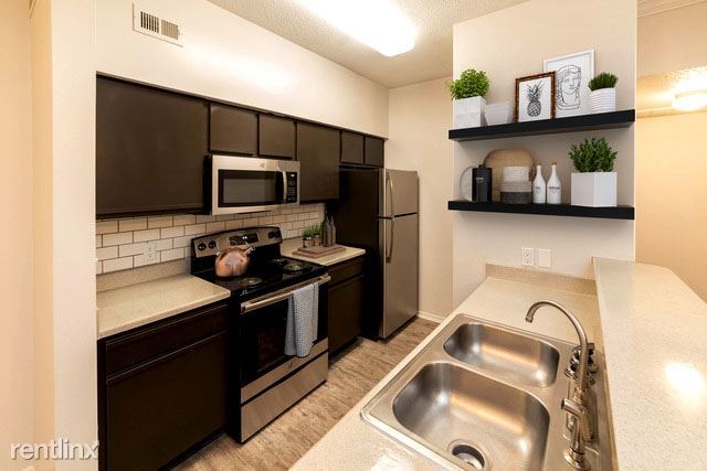 Foto del edificio - 29807 Tomball Pkwy
