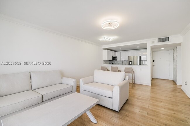 Building Photo - 401 Ocean 602