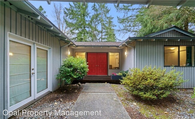 Building Photo - 2 br, 2 bath House - 2217 Sahalee Drive West
