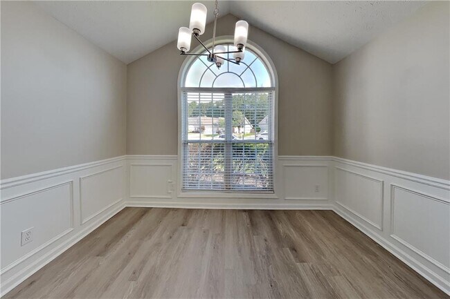 Building Photo - 1041 Wicker Pine Dr NE