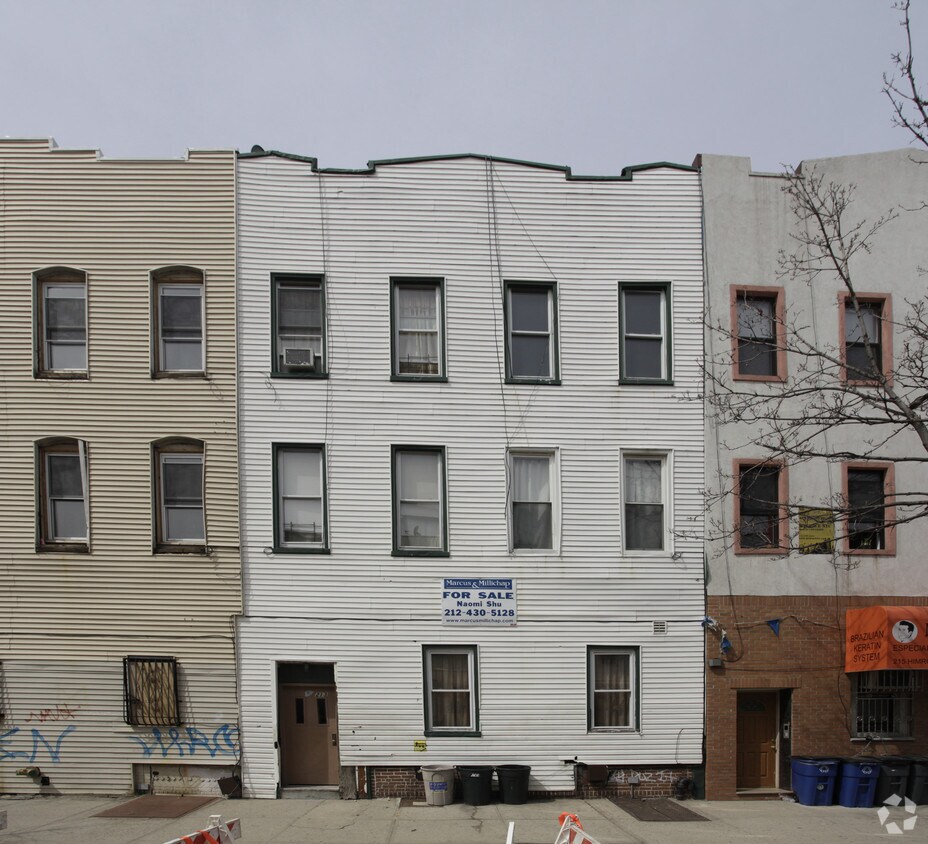 Building Photo - 213 Himrod St
