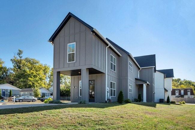 Foto del edificio - Custom NEW BUILD