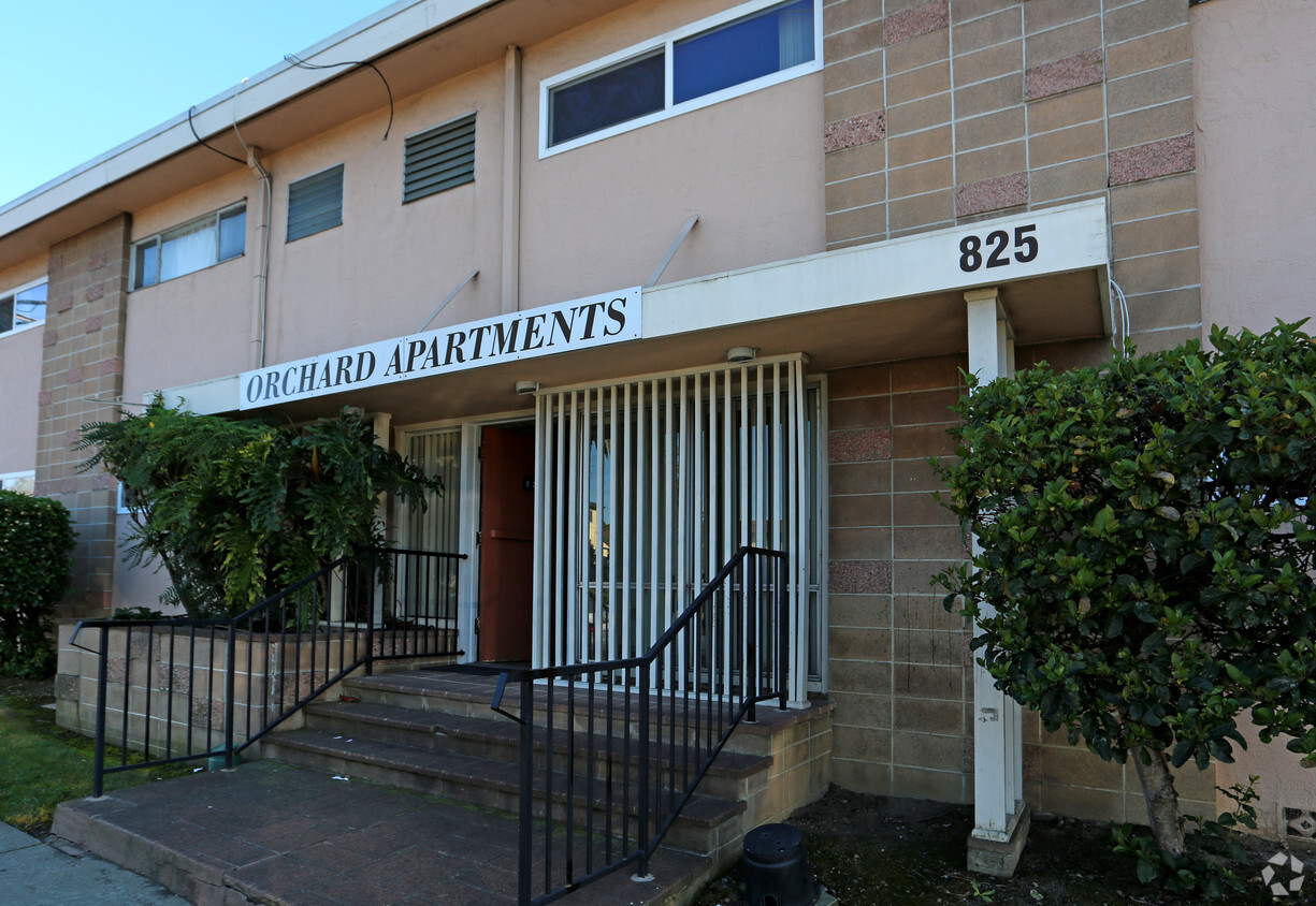 Building Photo - Orchard Apartments