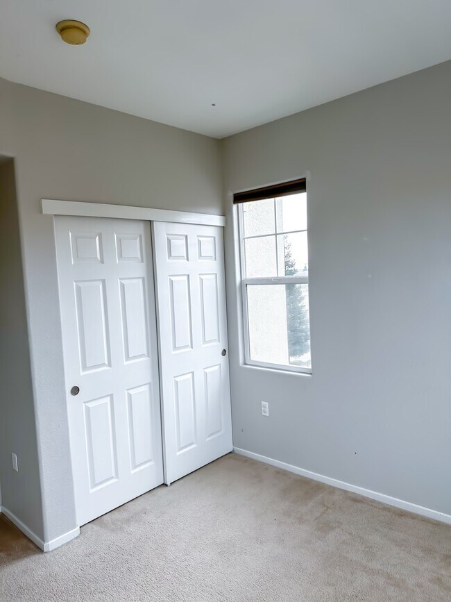 Building Photo - 1240 Whitney Ranch Pkwy