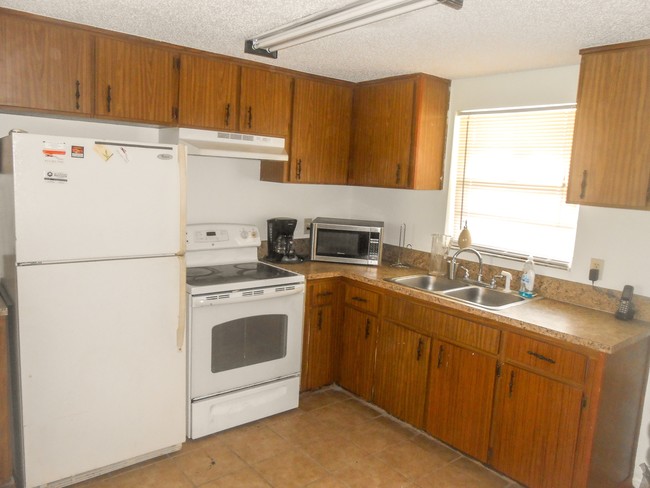 Interior Photo - Oaks Apartments