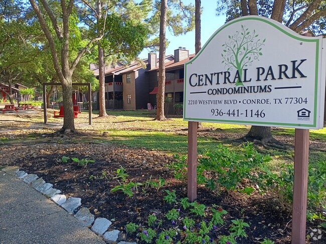 Building Photo - Central Park Condos