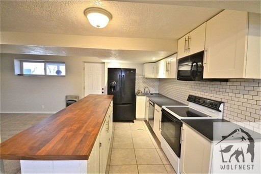 Building Photo - Spacious 1 Bedroom Downstairs Apartment