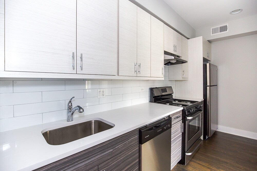 Foto principal - 3919 N Janssen Ave