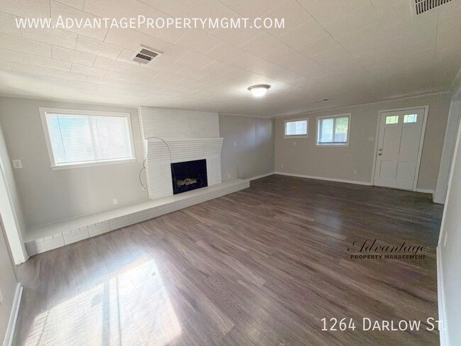 Foto del edificio - 1264 Darlow St