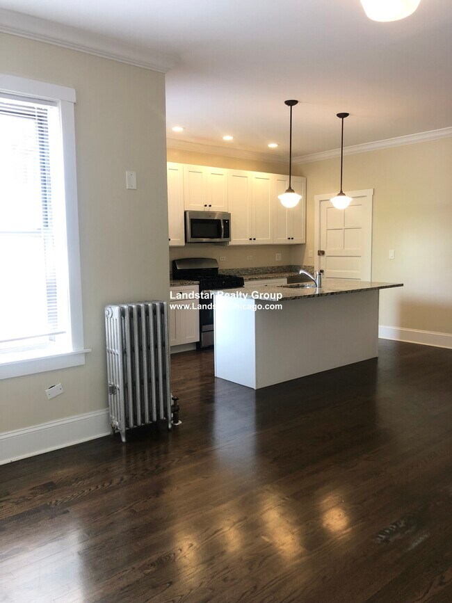 Foto del edificio - 1364 E 52nd St