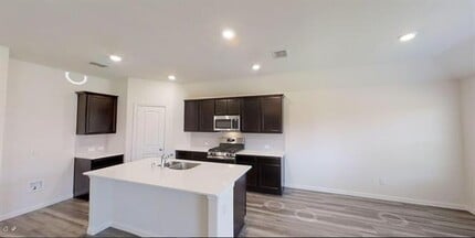 Building Photo - 14308 Desert Rain Trl
