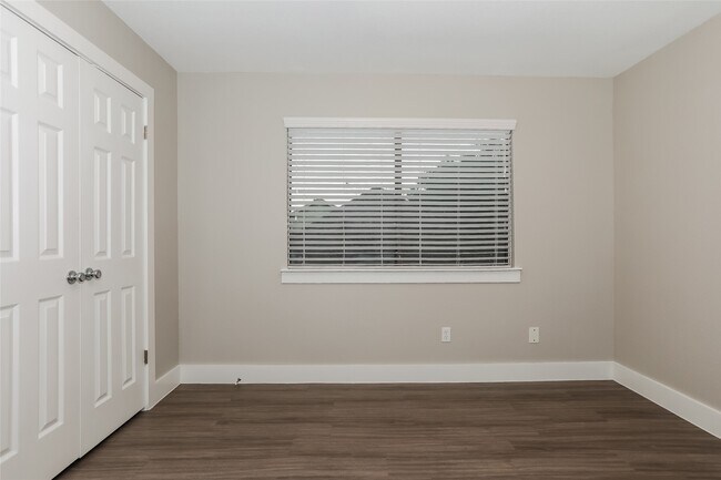 Foto del edificio - 15518 4 Leaf Dr