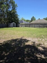 Building Photo - 119 Wayfair Ln