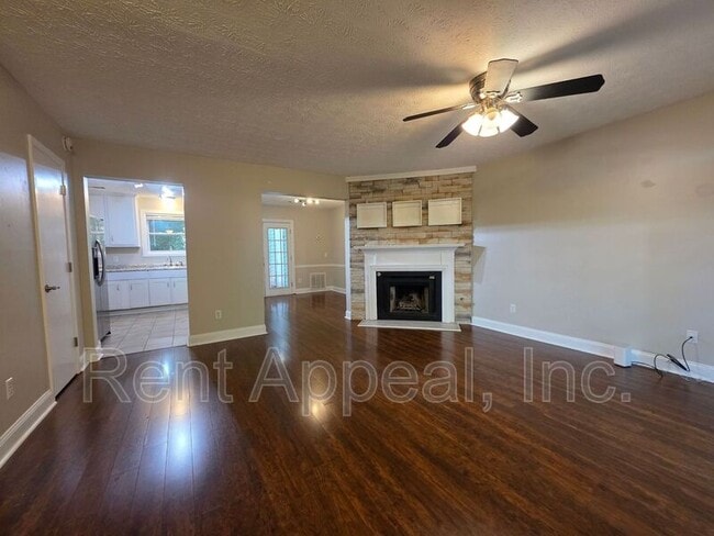 Photo - 2507 Queen Anne Ct House
